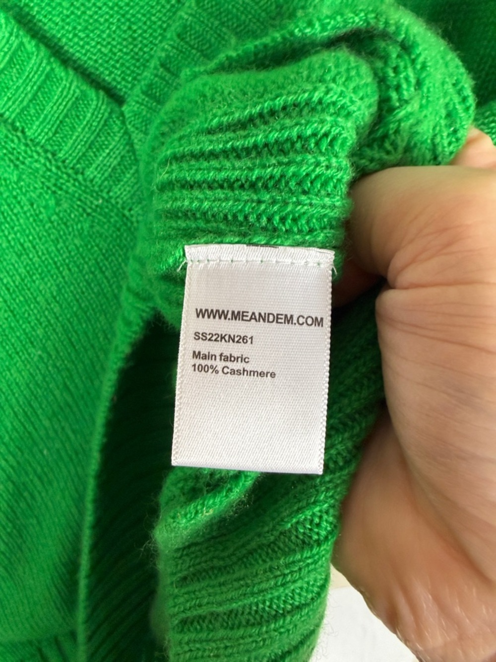 ME+EM Cashmere V Neck Rib Trim Vest Island Green - Picture 5 of 6
